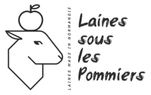 Logo de l'entreprise Laines sous les Pommiers, spécialisée dans la laine durable en Normandie.
